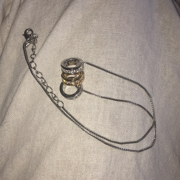 Three ring necklace - Picture 2 of 2